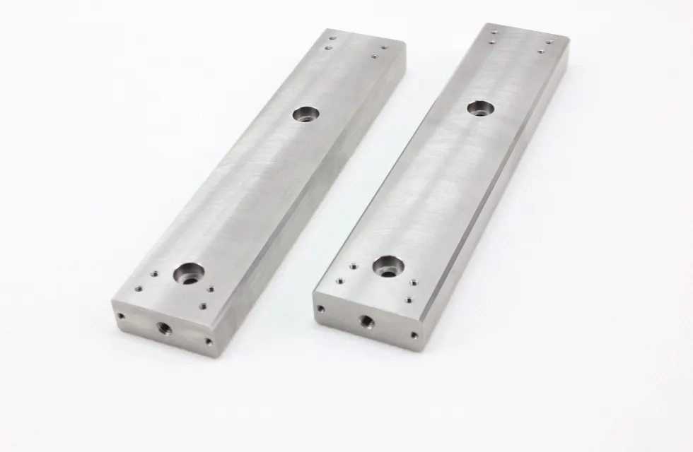 Tungsten heavy alloy bar