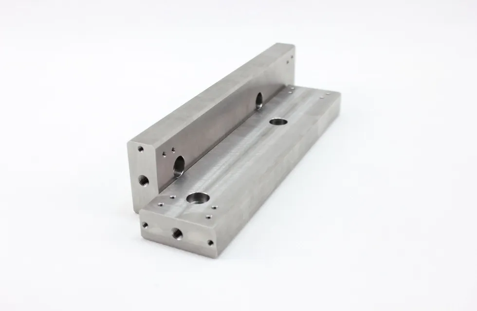 Tungsten heavy alloy bar